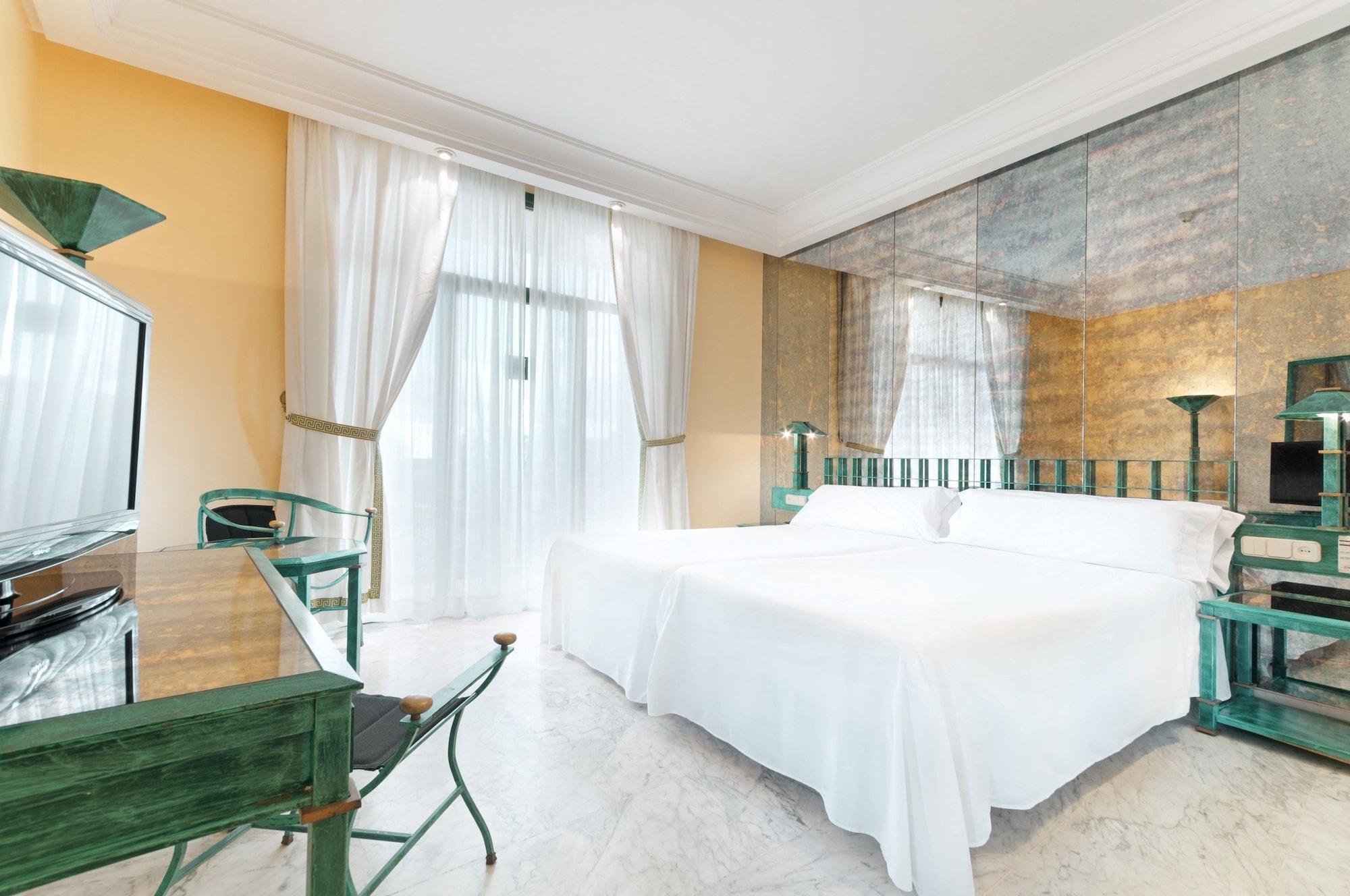 Azz Merida Medea Hotel Εξωτερικό φωτογραφία