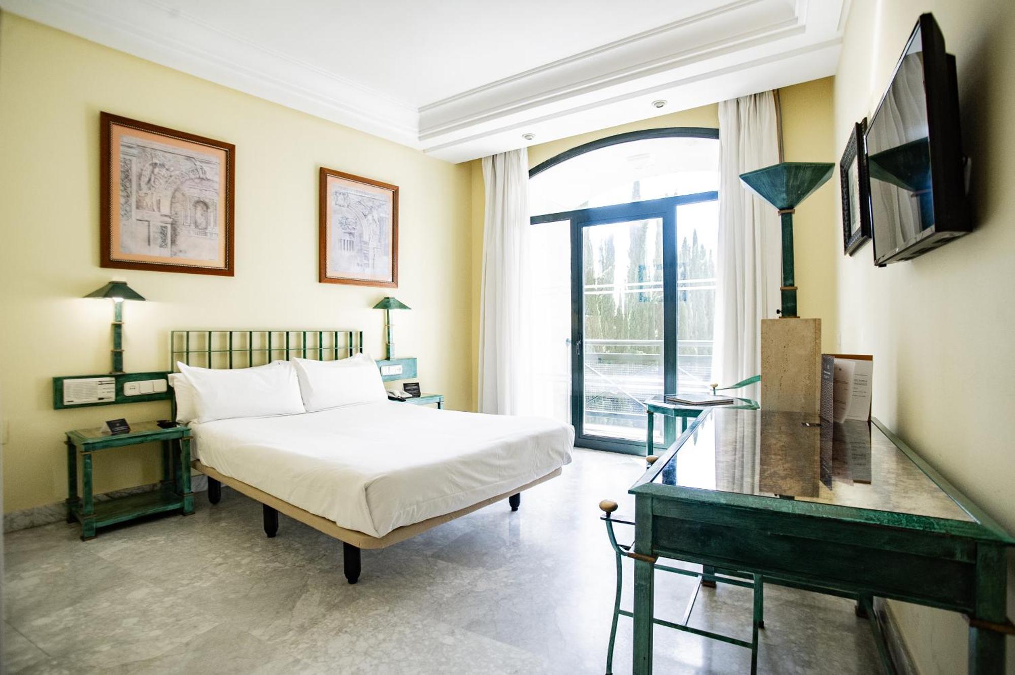Azz Merida Medea Hotel Εξωτερικό φωτογραφία