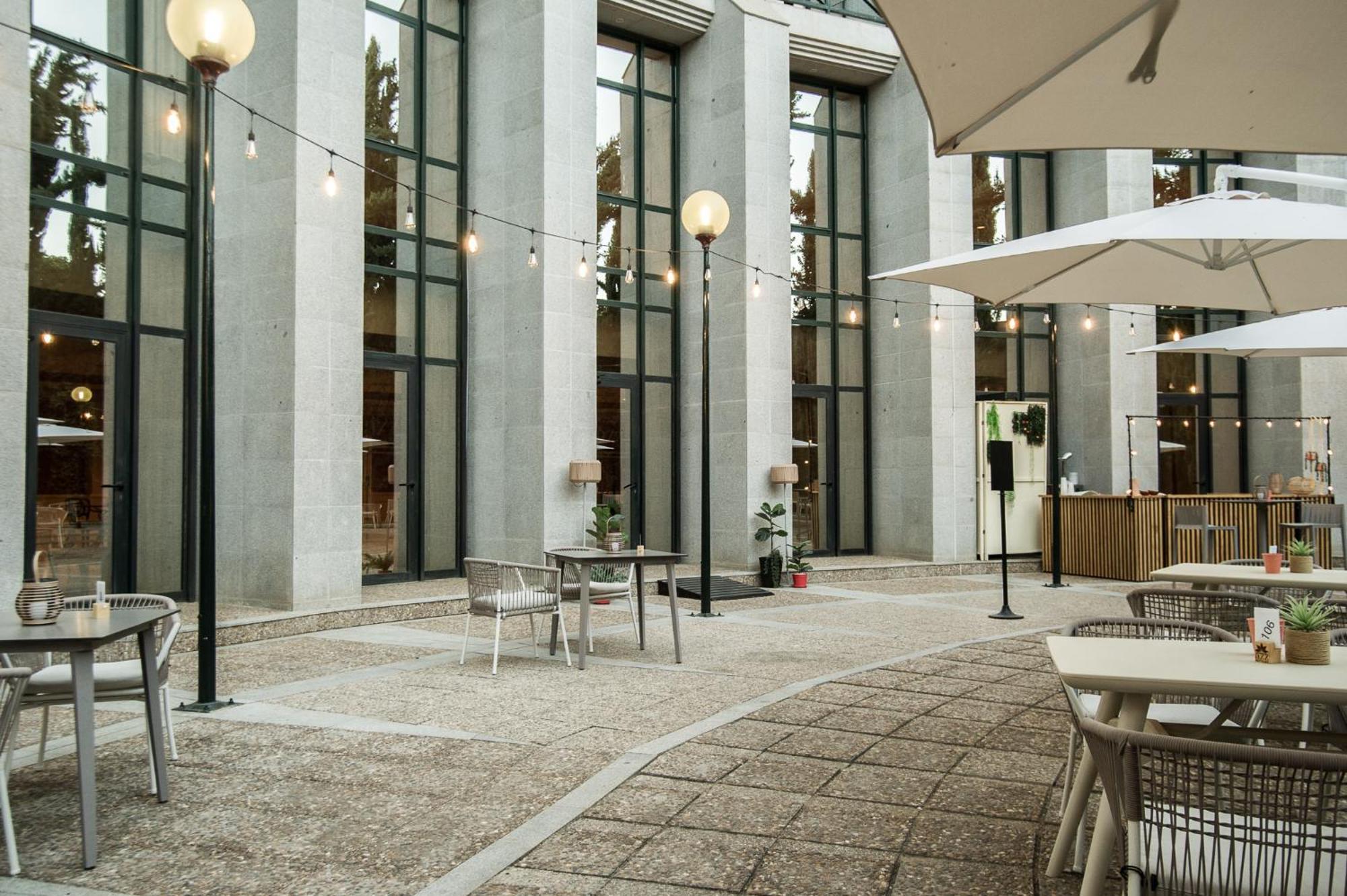 Azz Merida Medea Hotel Εξωτερικό φωτογραφία
