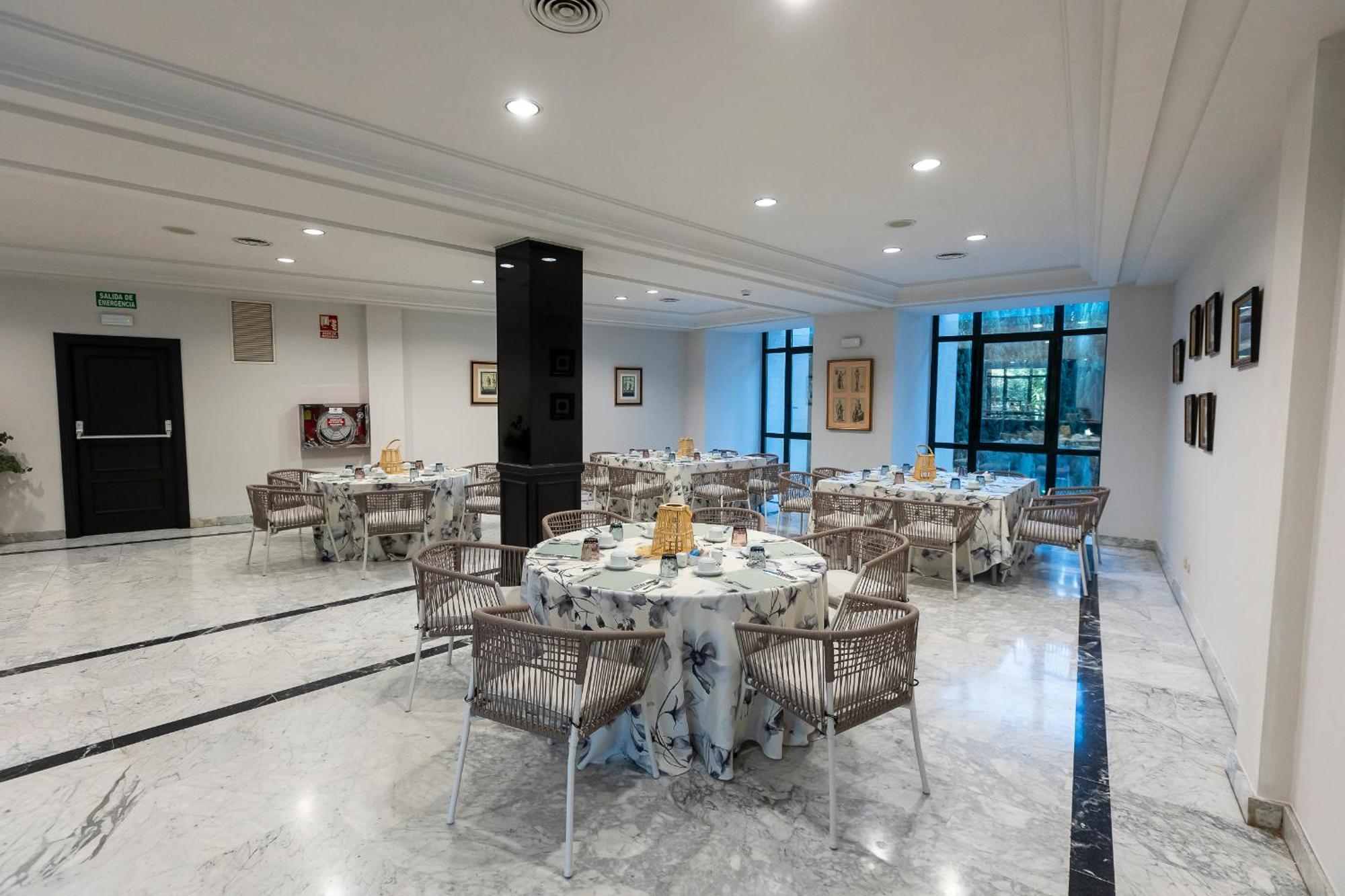 Azz Merida Medea Hotel Εξωτερικό φωτογραφία
